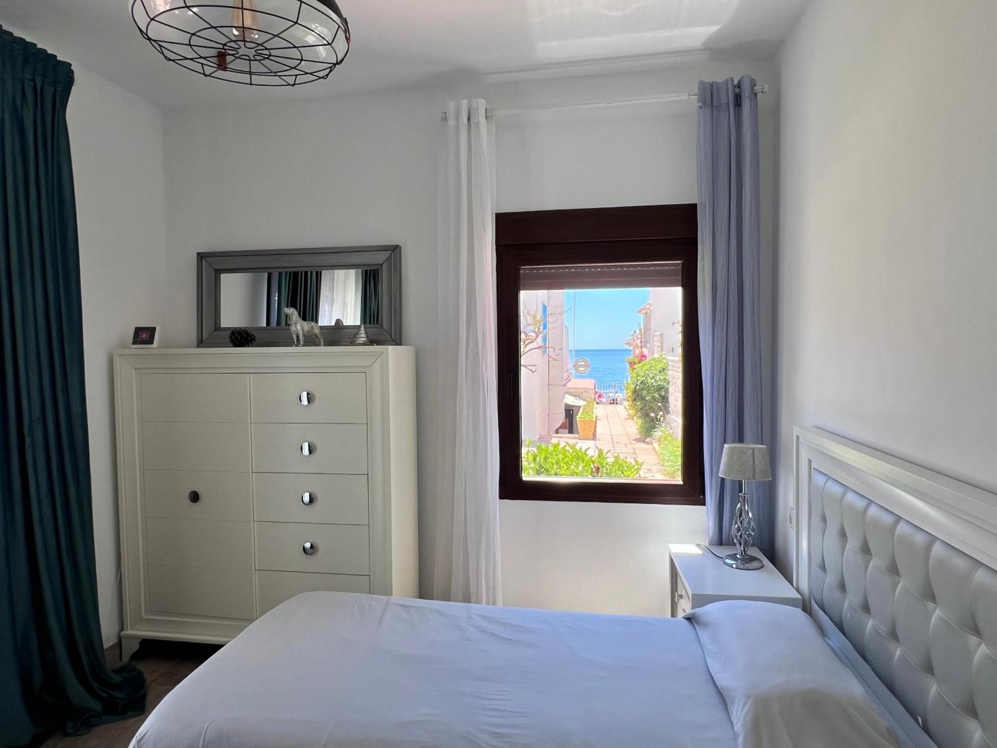 Pirata Bungalow Sea Front Estepona Esterno foto